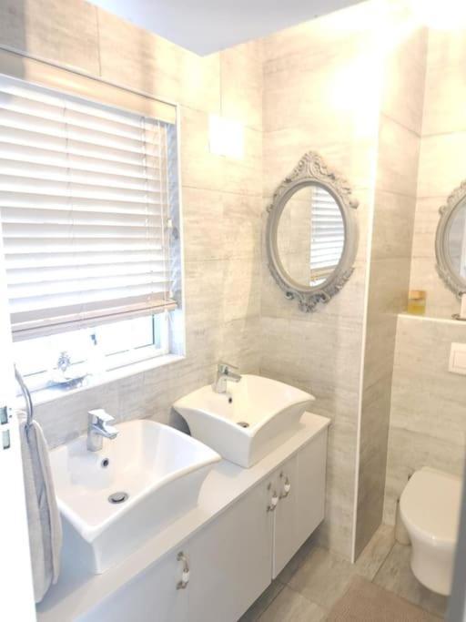 Cape Town, Sea Point, Beautiful 2 Bedroom Apartment @Tucked Away Εξωτερικό φωτογραφία